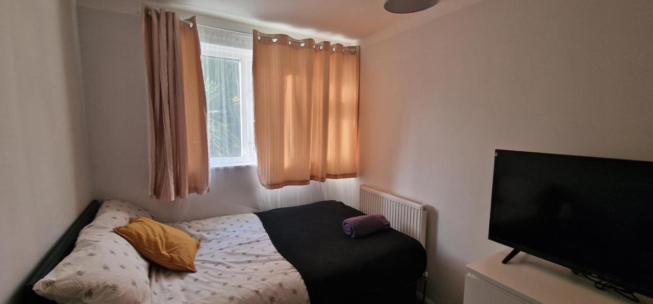 Cade Castle - Tulse Hill Appartement Londen Buitenkant foto